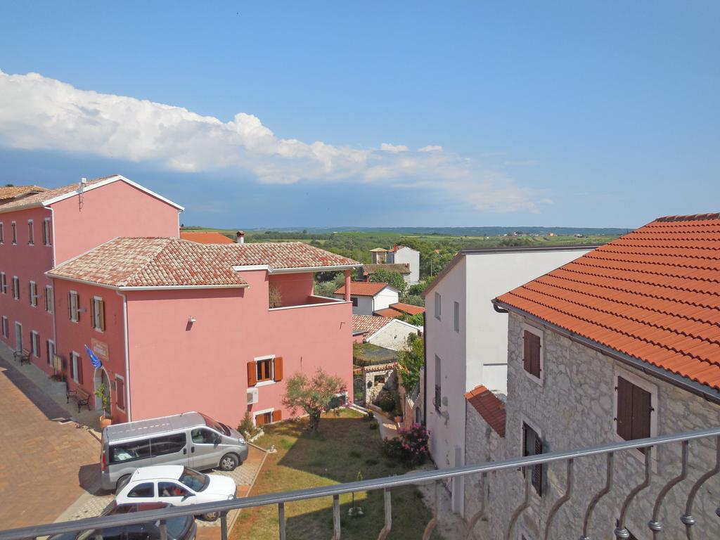 Stone House Apartments Brtonigla Εξωτερικό φωτογραφία